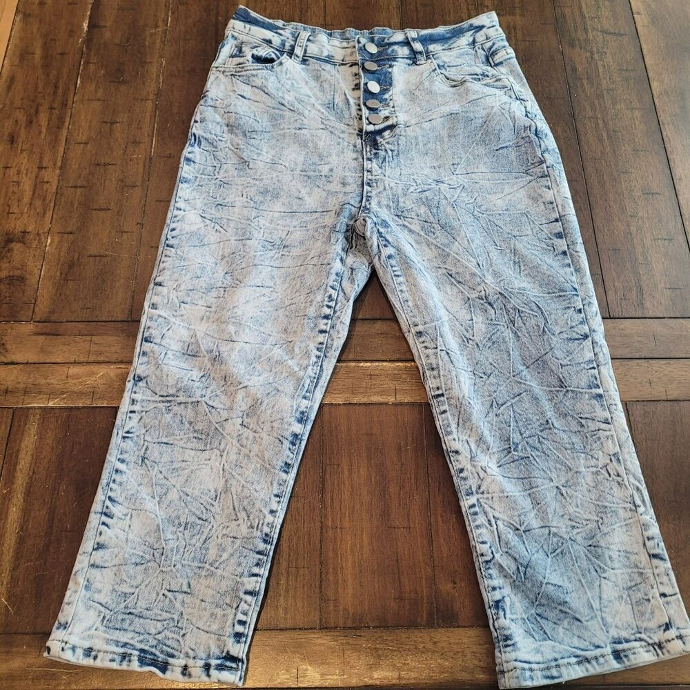 Acid-Wash Button Fly Wide-Leg Jeans Medium